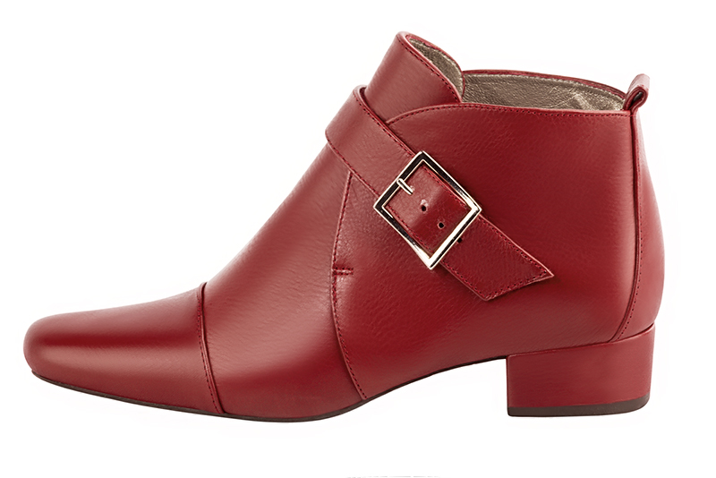 Women's scarlet red elegant ankle boots, with buckles at the front. Round toe. Low block heels - Profile view